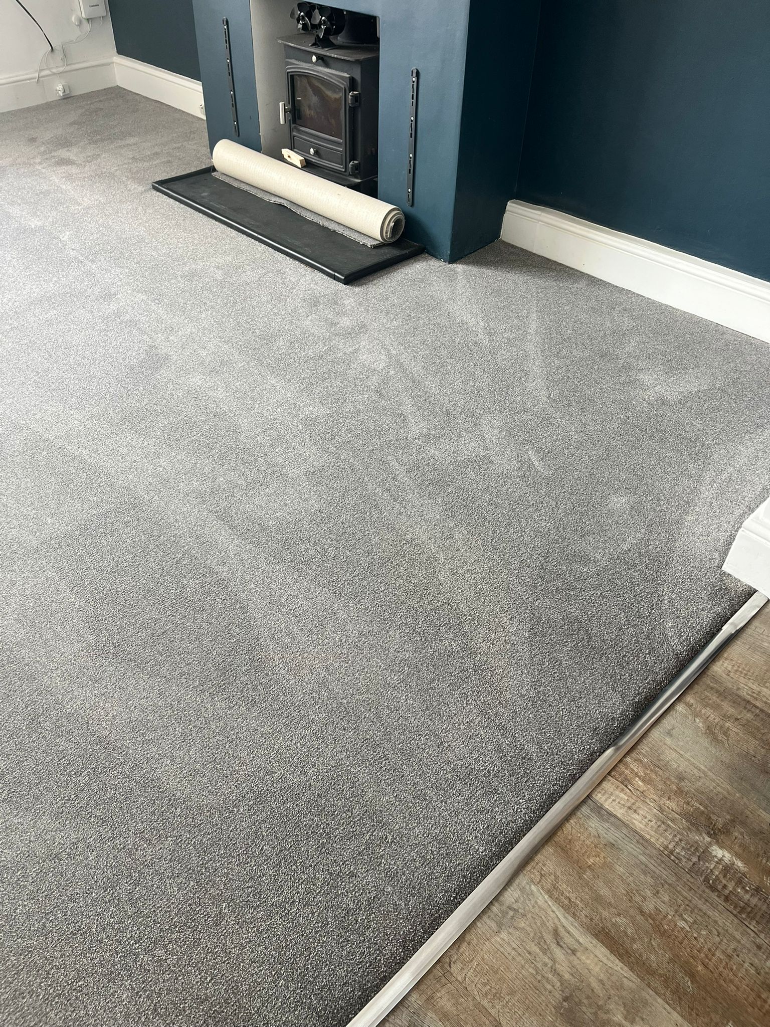 Lounge supply and fit in Cormar’s Primo Choice Elite carpet, colour Mercury