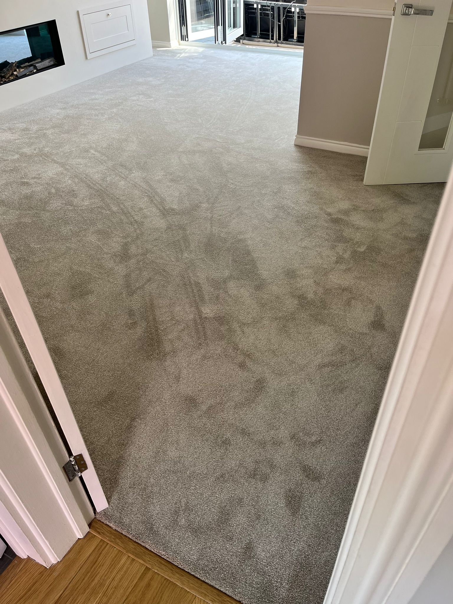 Lounge supply and fit in Cormar's Primo Plus carpet, colour Doeskin ...